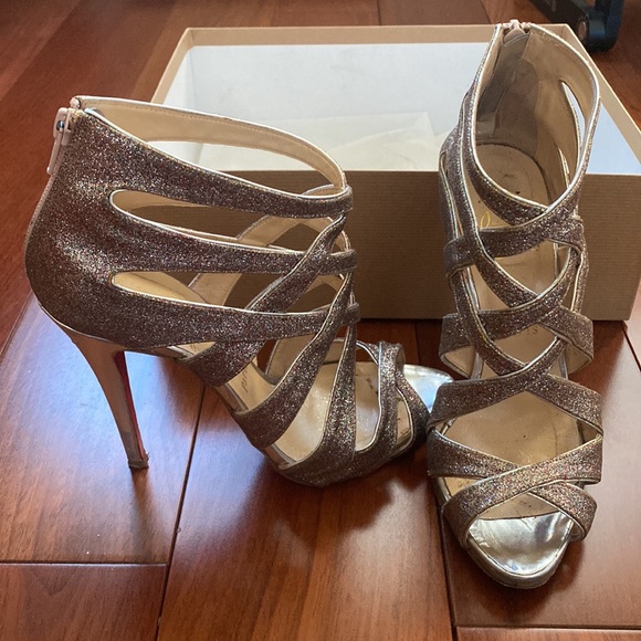 high heels - Picture 2 of 8